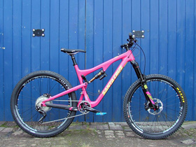 Santa Cruz Bronson Mk2 Carbon